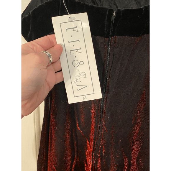 Fiesta Red and Black Shimmery Evening Prom Dress with Velvet (like) Band NWT Siz - Picture 5 of 6